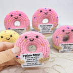 Crochet donut gift set with positive affirmation card | Knoblom