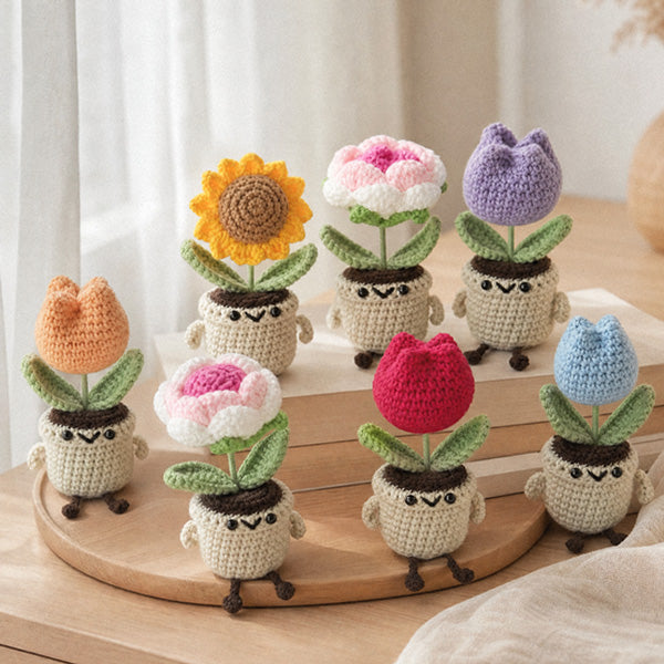 Crochet flower pot with heart bloom variant, desk decor | Knoblom