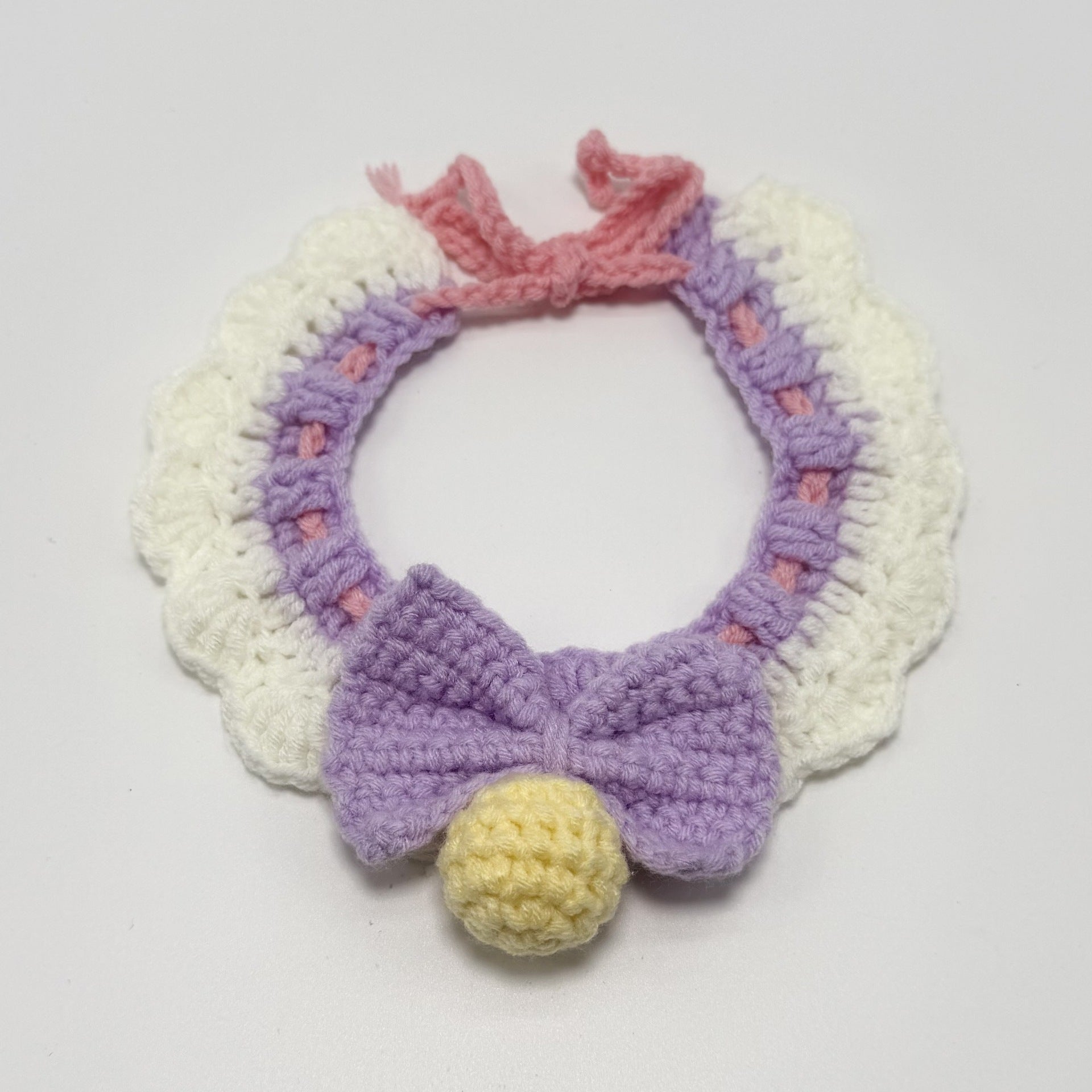 Crochet lace ruffle pet collar SKU — Orange & Cream variant, close-up | Knoblom