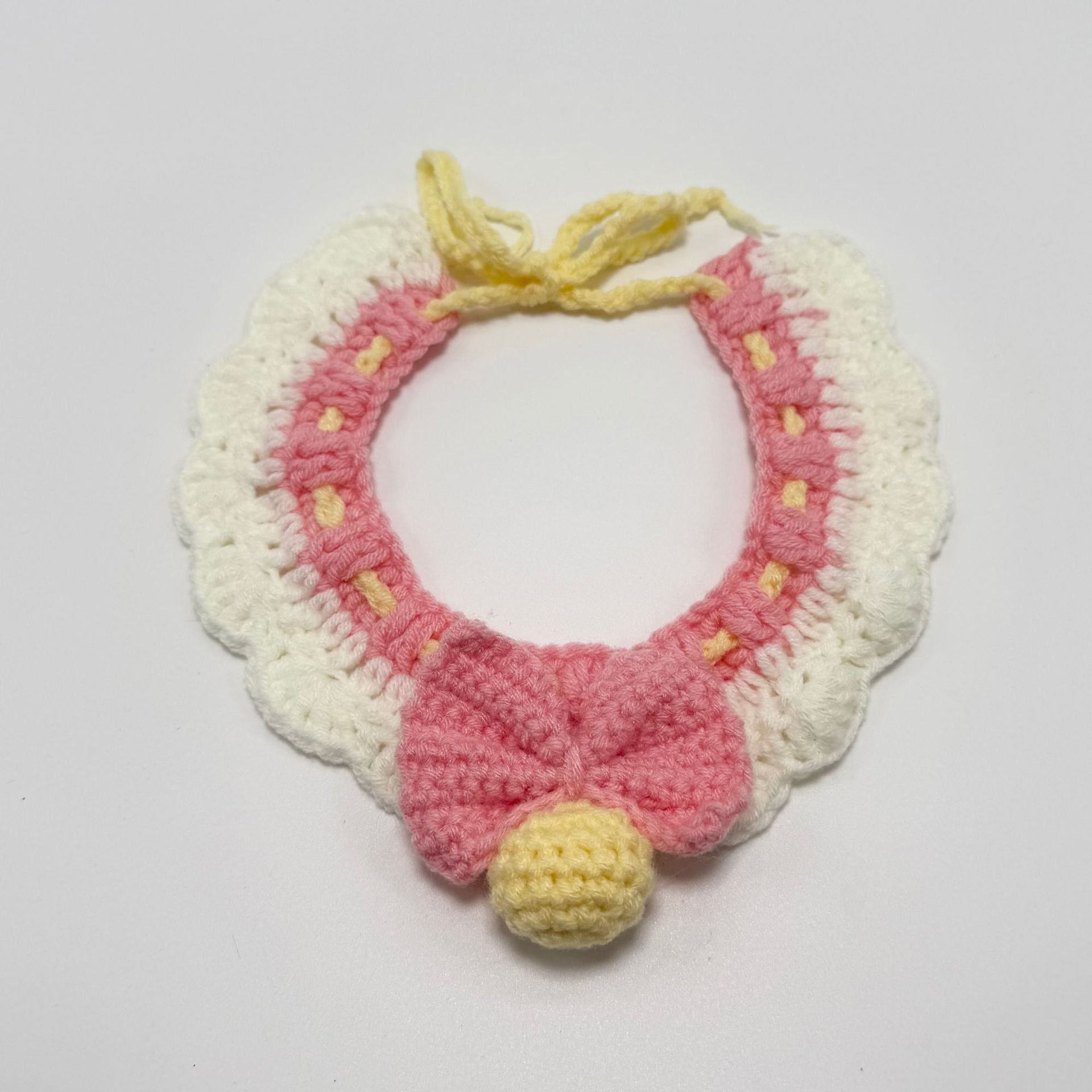 Crochet lace ruffle pet collar SKU — Purple & Pink variant, close-up | Knoblom
