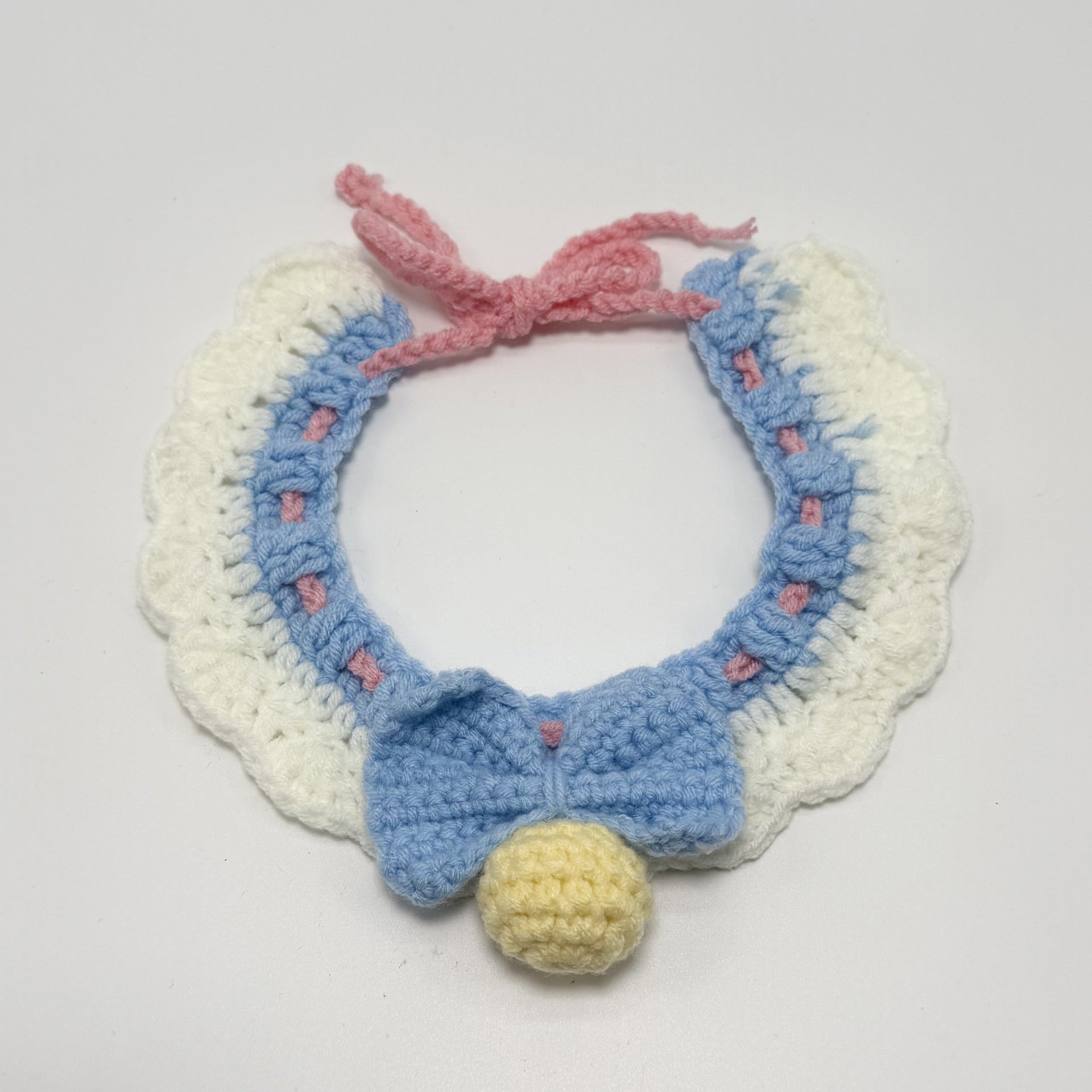 Crochet lace ruffle pet collar SKU — Red & White with bells variant, close-up | Knoblom