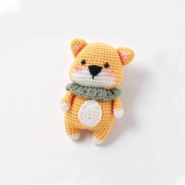 Handcrafted Shiba Inu keychain, PP cotton filling detail | Knoblom